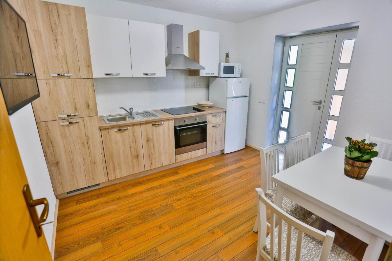 Apartments Lenka Sutivan Eksteriør billede